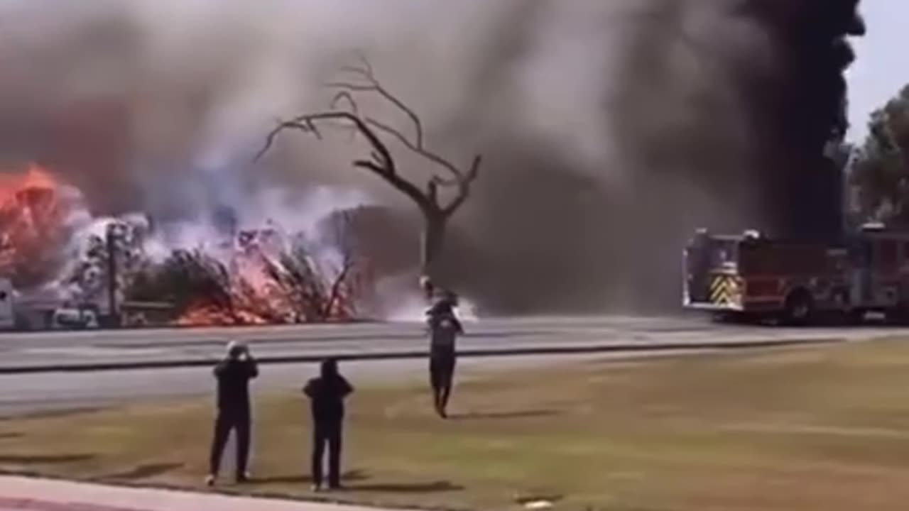 RAY CHARLES PILOTS FIRE CHOPPER