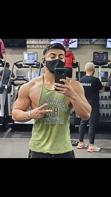 Some old pictures 2020 #chuzefitness #notnatty #preworkout #bodybuilding #planetfitness