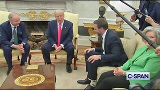 LOL Trump Gets Distracted By JD Vance's Socks