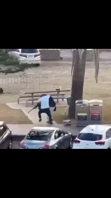 HERO: Unarmed Civilian Takes Down One Of The Gunman In Australia Who Killed At Least 12