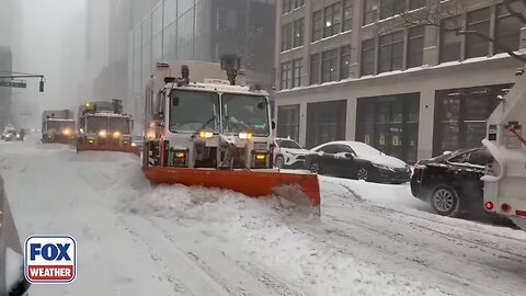 New York City Smacked By Monster Snowstorm Charging Through The Nation