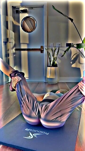 Flipping my dog 🥵👀