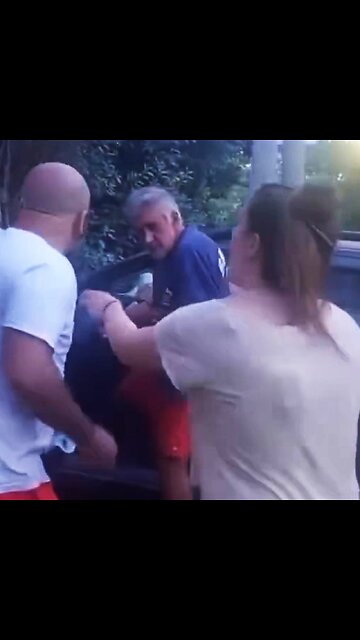 Maneja ebrio y choca contra una casa en Argentina