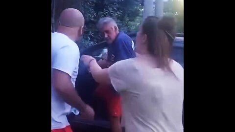 Maneja ebrio y choca contra una casa en Argentina