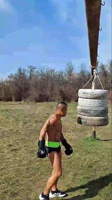 12 x 3 Minute Rounds