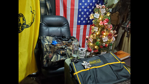 Merry Christmas Unmuzzled Chat Family! (Gift Give-Away) War on Health/ Savings with Companies