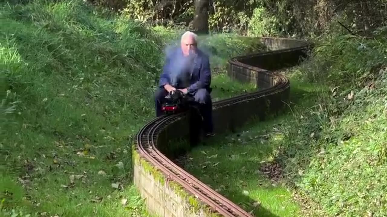 🔨🚂 He Builds A Real Train In His Garage During Lockdown! | FeedMyCuriosity