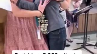Father drives 2000 miles to see his sons 5th grade graduation