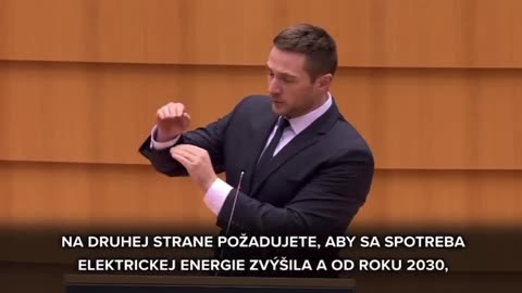 Slovenský europoslanec Milan Uhrík - Zrušte sankce proti Rusku