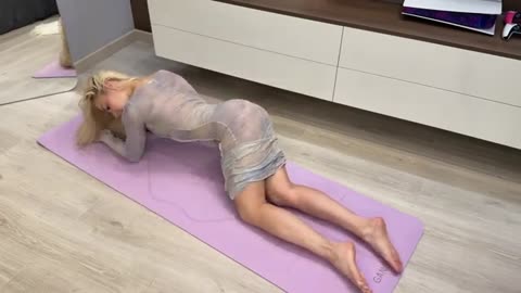 [4K] Find Your Flow_ Soft Hip & Pelvis Yoga for Inner Harmony with Nikki