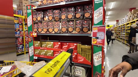 VLOGMAS DAY 21 CHRISTMAS GORCERY SHOPPING IN NEWFOUNDLAND