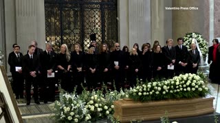 Stars bid farewell to haute couture 'emperor' Valentino