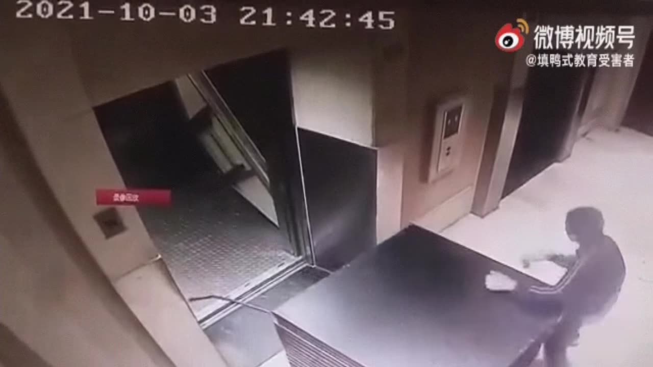 delivery stacks Elevator