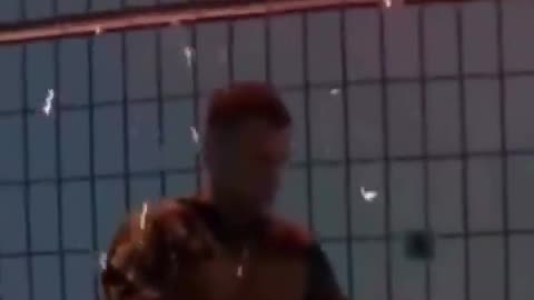 Navy Seal reveals how he sees underwater with "handmade" goggles