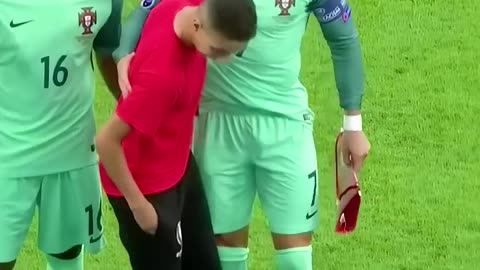 Ronaldo Respect Kids Moments 😍