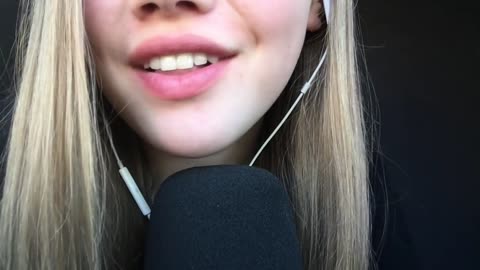 ASMR_ UP CLOSE MOUTH SOUNDS + HAND MOVEMENTS WITH LIGHT PALM SCRATCHING