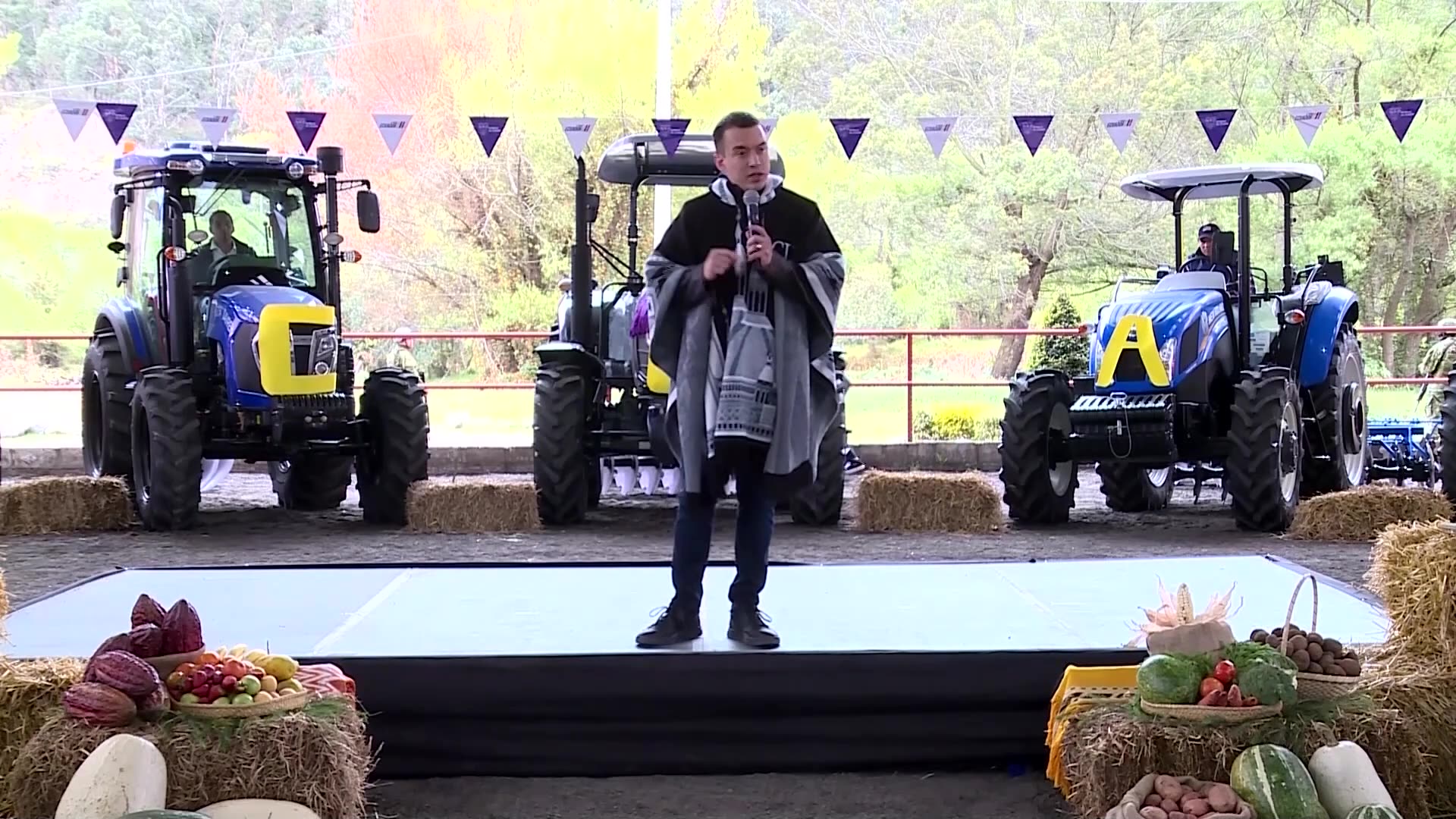 Ecuadors Noboa says work continues after motorcade attack