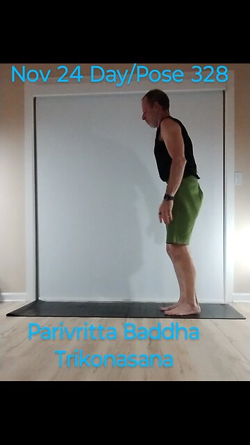 Parivritta Baddha Trikonasana / Revolved Bound Triangle Pose