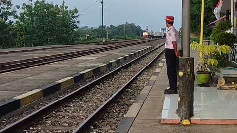 Cipunagara train station