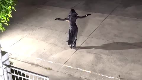Do not record that girl dancing! 📹💃🏻