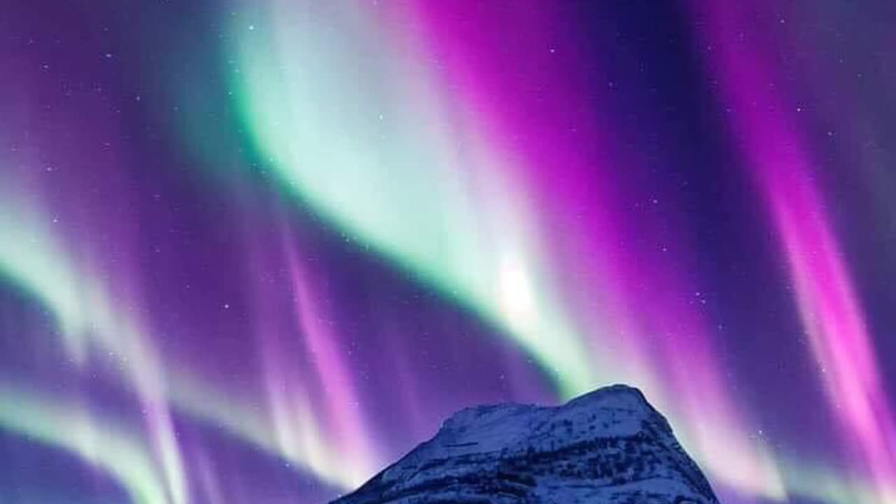 + The Difference Between Prayer & Praise (And Why It Matters)