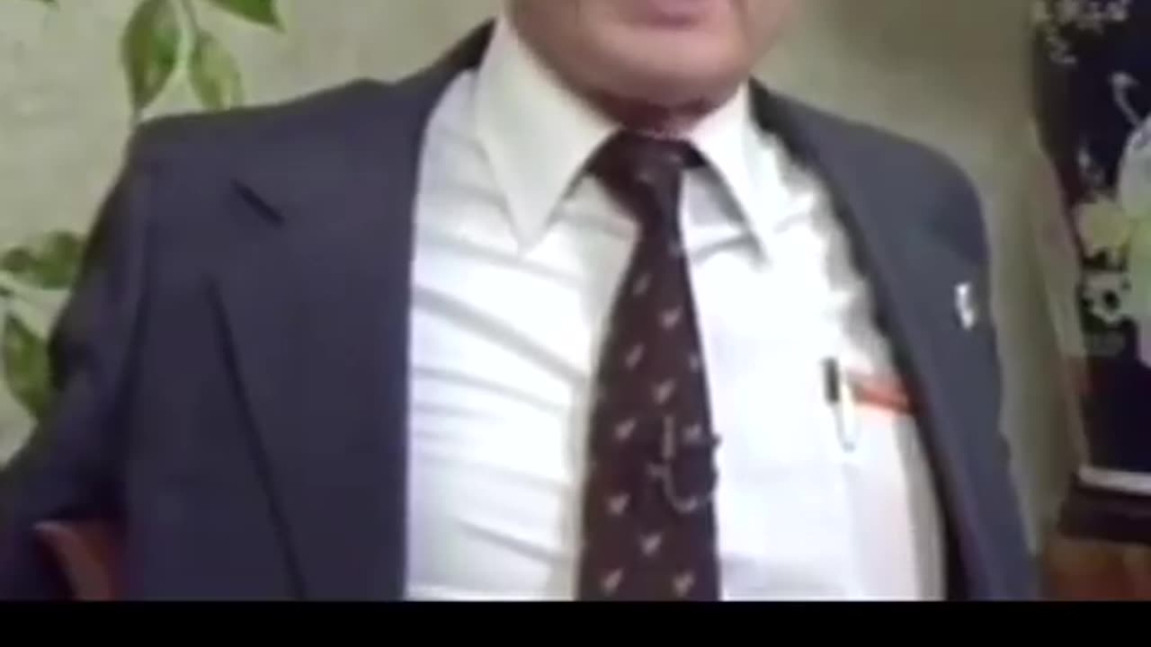 Yuri Bezmenov clip: Demoralization to the point of denying your own senses
