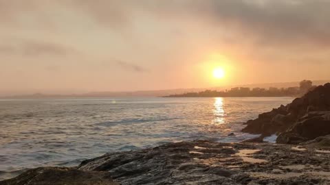 Waves & Rocks Sunset