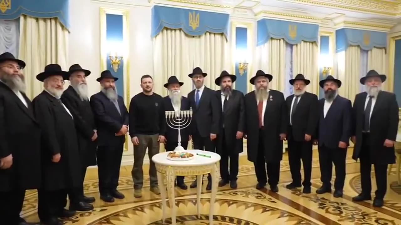 Ukraine's rulers celebrate Xmas.