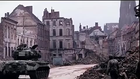 🤯✨ Witness the Epic T-26 Pershing vs Panther Battle in Köln! | FeedMyCuriosity