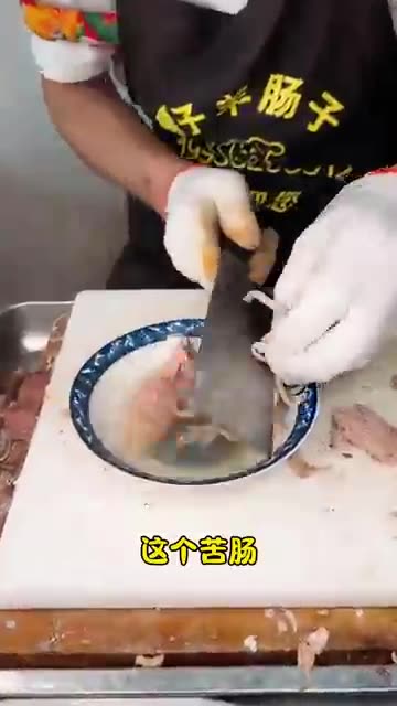 Hardcore Breakfast in Cangzhou! Sheep Intestine Soup — Would You Dare to Try It?