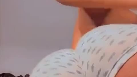 Thick twerks and strips in the camera.