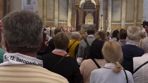 🇻🇦🇭🇷 Puna Bazilika sv. Pavla u Rimu pjevala hrvatsku himnu!