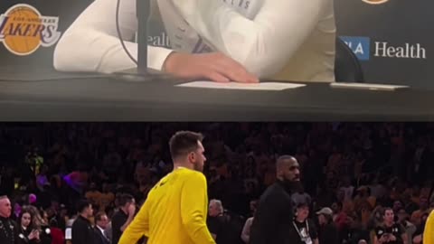 Luka Dončić said LeBron James texted him his blessing on how to handle starting lineup intro