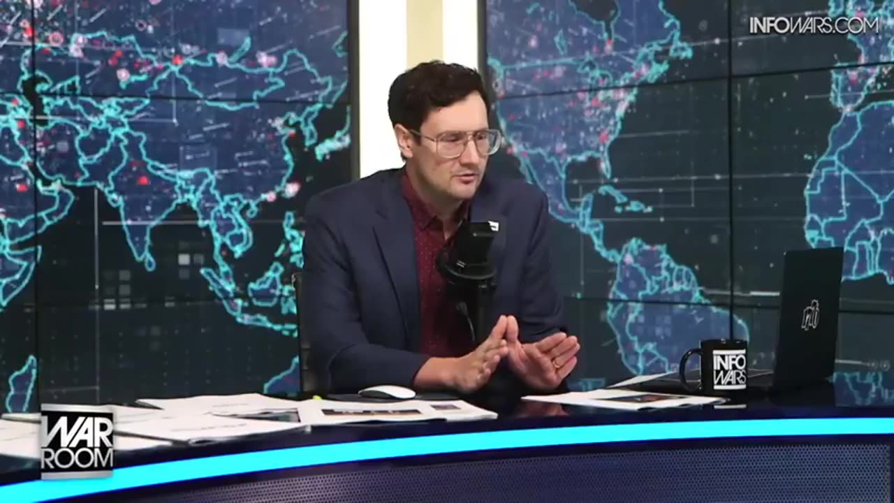 WAR ROOM (Full Show) Friday - 9/26/25