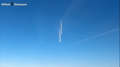 Trois phénomènes capturés par la fenêtre de l’avion, Mer d’Irlande
