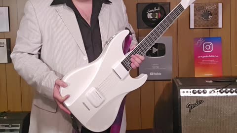 AeroBand guitar unboxing and review.