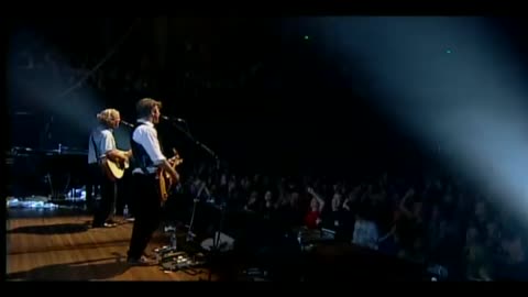 November 2004 - Finn Brothers 'I Got You' & 'Nothing Wrong With You' (Live) 