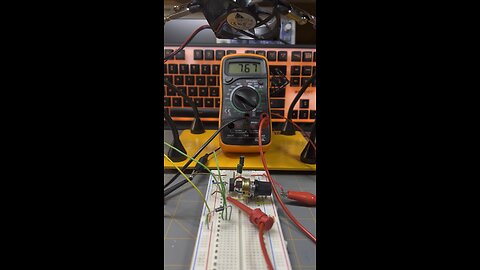 555 temperature-controlled fan in action