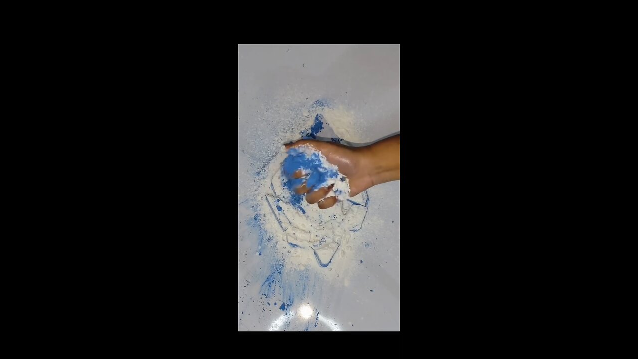 asmr blue chalk