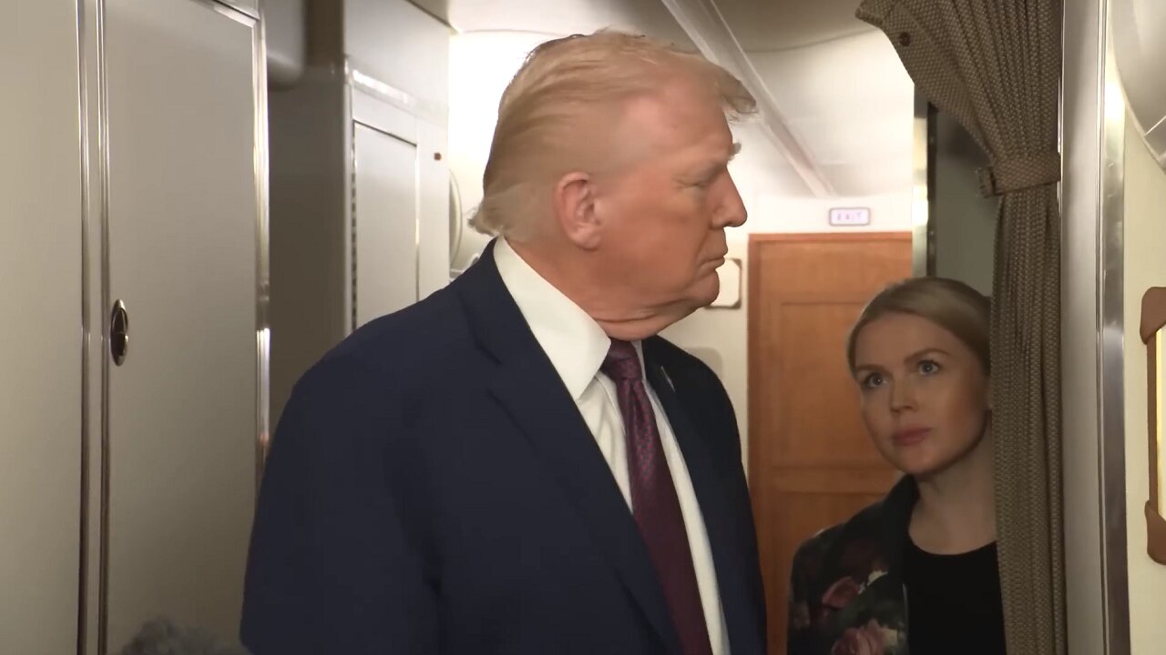 I'm👀Looking For👉Something To🤏Grab🤪🤣😎👍