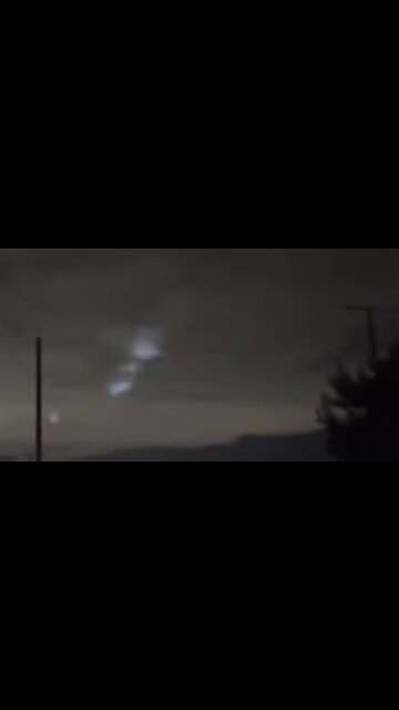 Strange Light Phenomena in the Sky Spotted in California [What Is It?]
