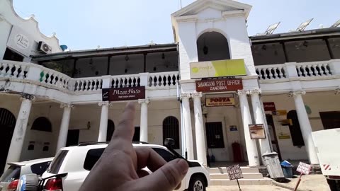 DAY 2. 21st AUG 22. FAMOUS ROAD, FREDDIE MERCURY HOUSE, JEWELRY STORES, POST OFFICE, OLD BUILDINGS