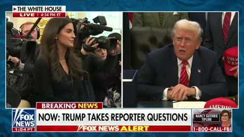 Trump HUMILIATES CNN's star reporter in front of all her colleagues