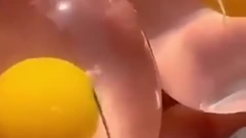 Here is how fake artificial eggs are made