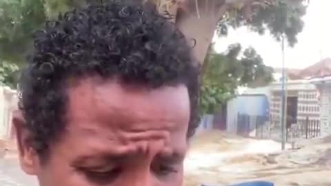 Deported Somali on viral freakout: “Mr. Trump, gimme my passport—