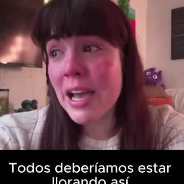 OH NO! Federal worker fired by Trump is seen sobbing because she lost her "dream job."
