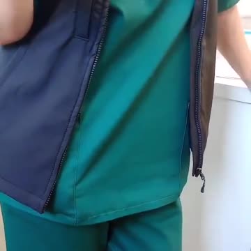 There is no doubt, the jabbed are the only ones filling up the hospitals.