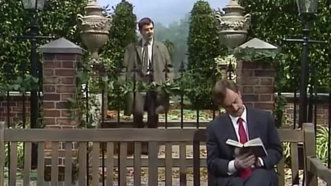 MR BEAN GOES SHOPPING