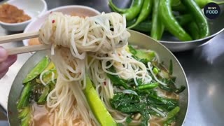 Noodle Shop in the Last Place You’d Expect?! Grandma Gets Rich Selling Noodles Here