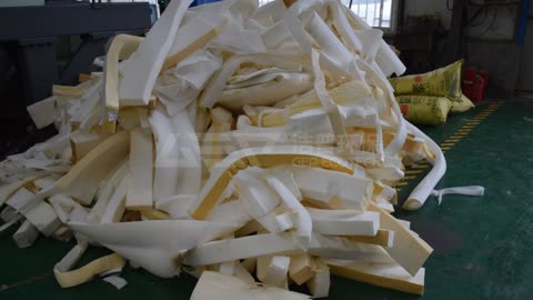 Twin-Shaft Shredder for Foam & Sponge Materials!